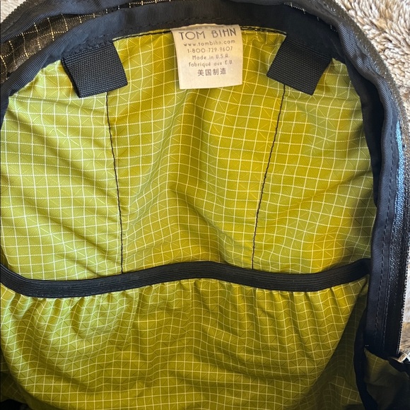 Tom Bihn Synapse Black Grid Backpack - Picture 5 of 9